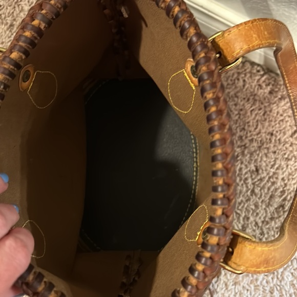 Vintage Boho Louis Vuitton bucket bag with leather and beaded fringe - Picture 7 of 8